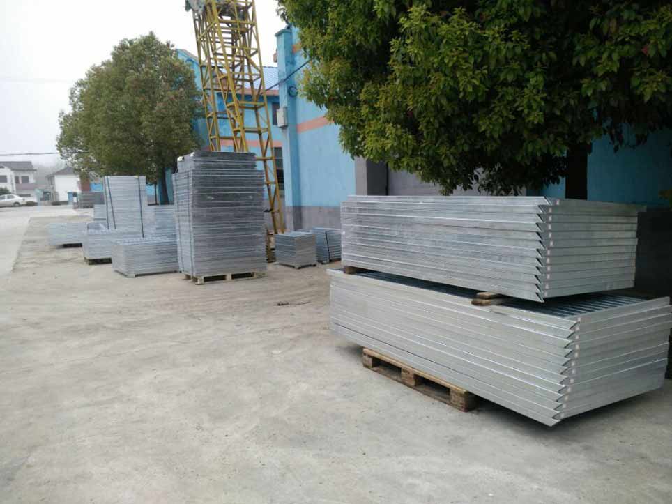 熱鍍鋅護(hù)欄